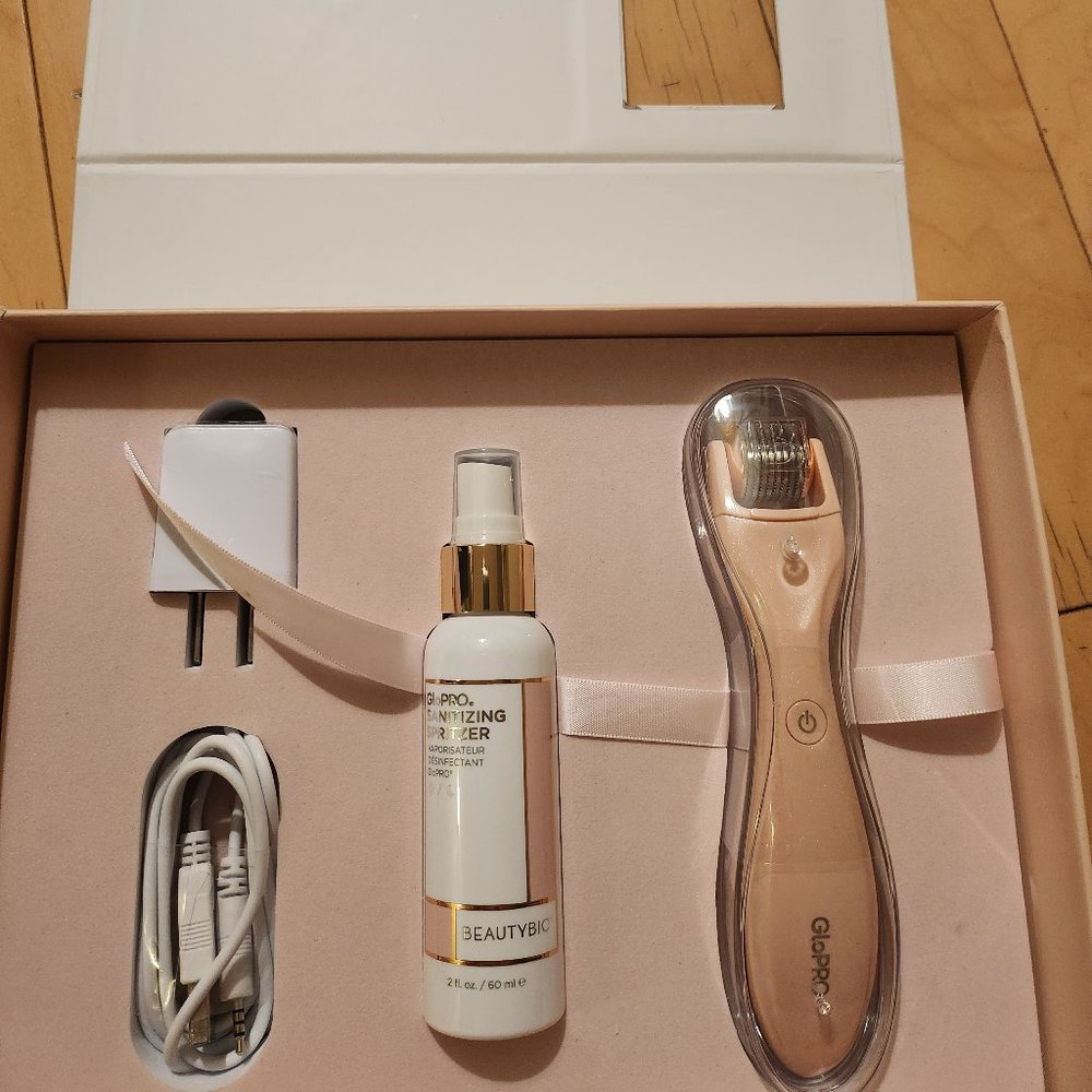 GloPro Microneedling Kit - NIB